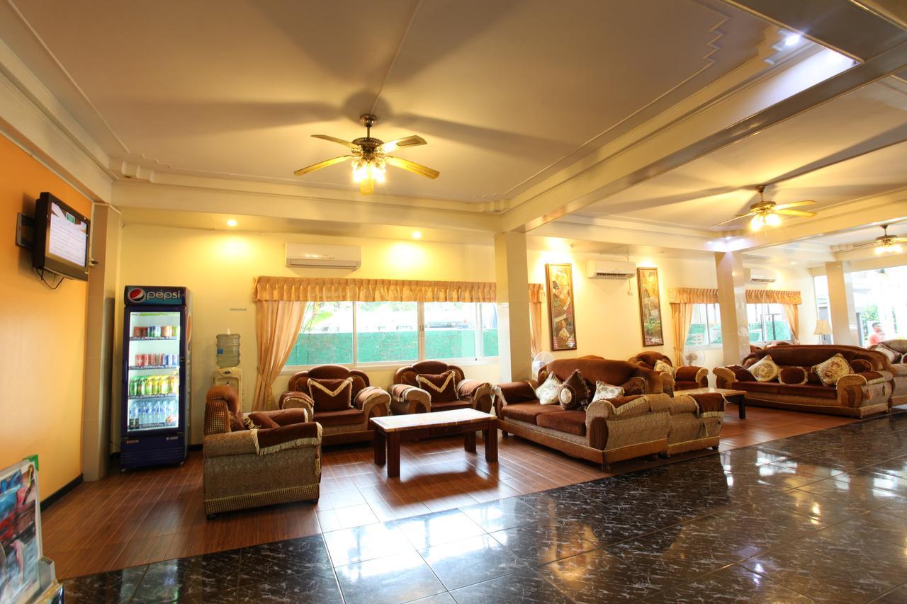 Home Pattaya Hotel Exterior photo