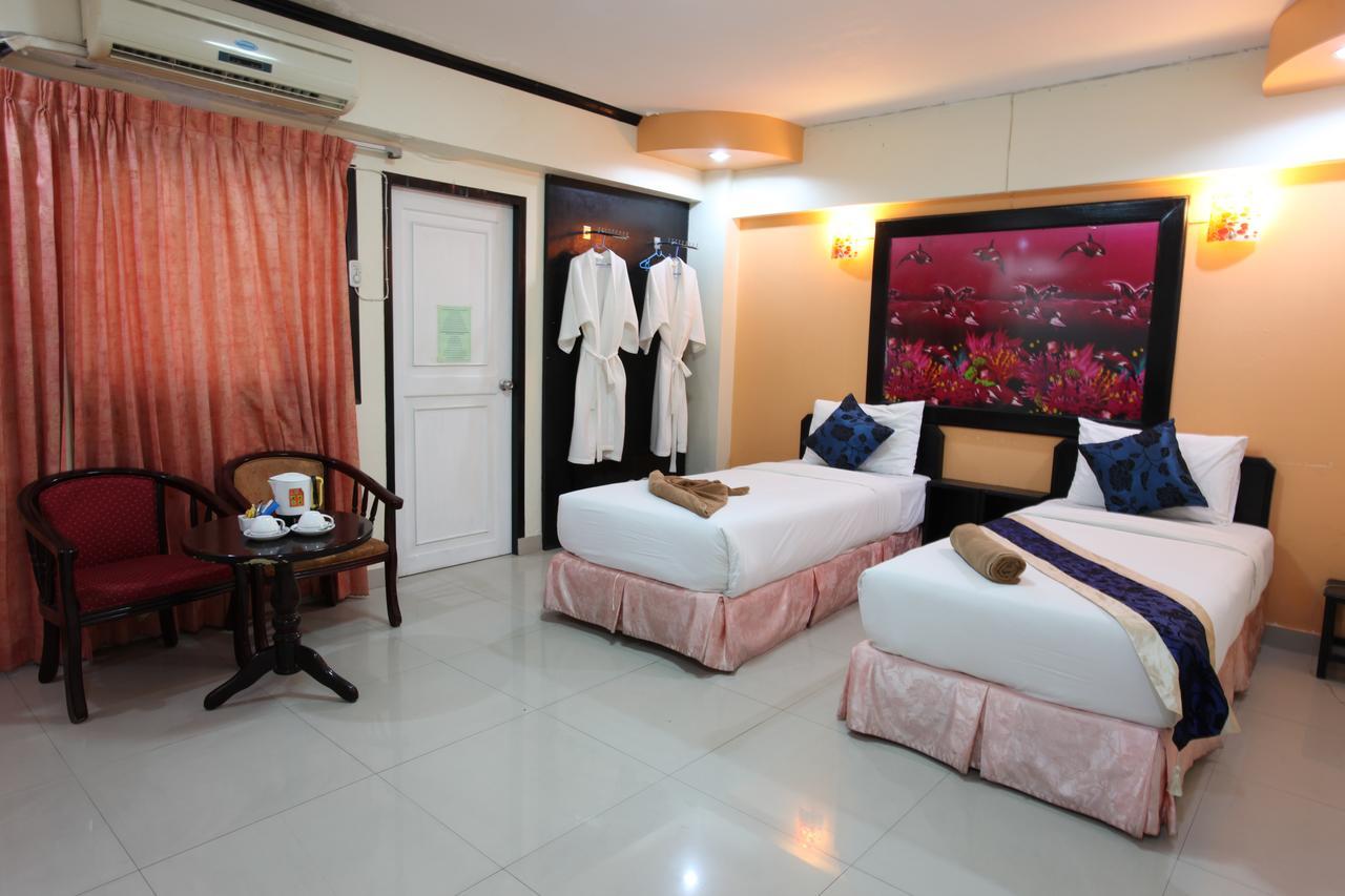 Home Pattaya Hotel Exterior photo