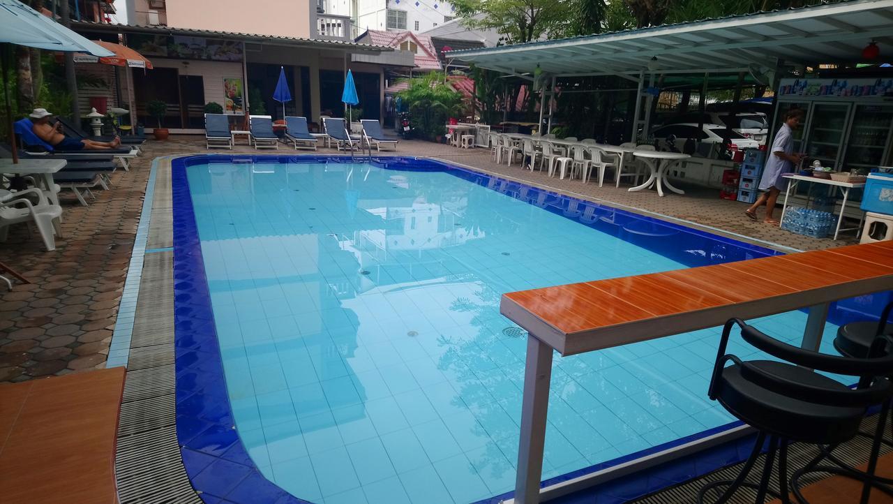 Home Pattaya Hotel Exterior photo