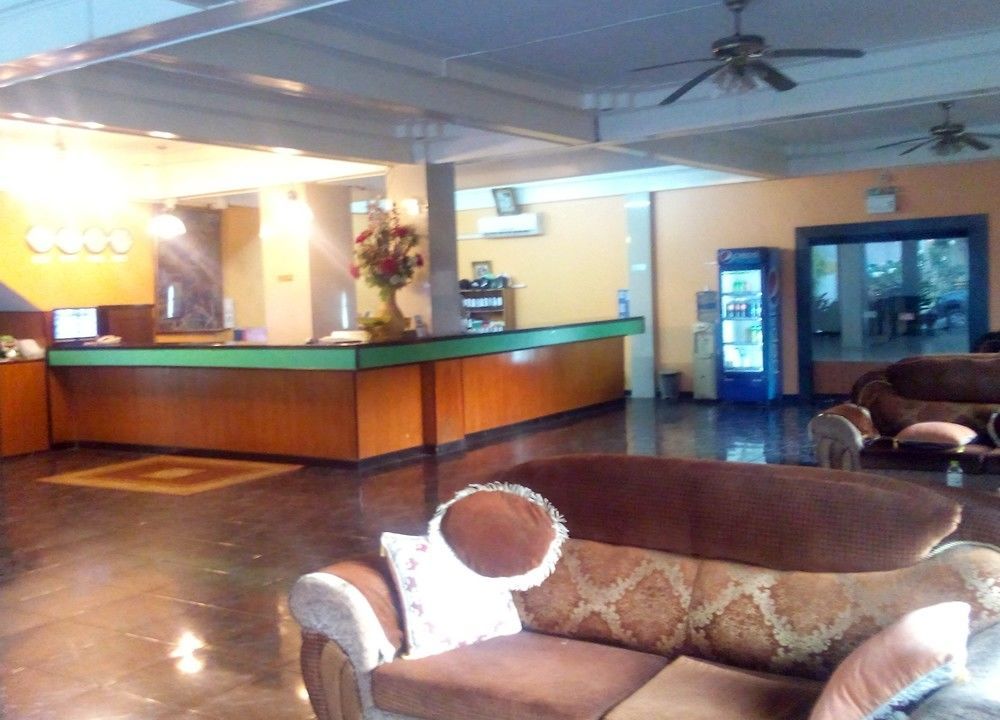 Home Pattaya Hotel Exterior photo
